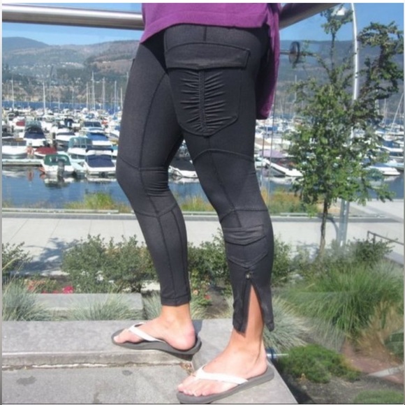Lululemon Denim Ankle Zipper Cargo Pocket Leggings 4 - Picture 3 of 7